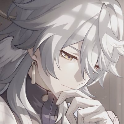 corvidlike's profile picture. 19