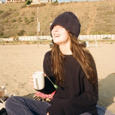 endupinashes's profile picture. twenty 🫂