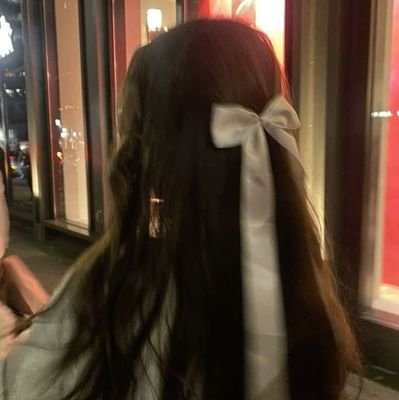 Bookishstars_'s profile picture. @klodastars 

#dlaelisejk #antyromantycznie #PurpleRain #wishesjw #tamgdziegwiazdyświecąjaśniej #𝐢𝐧𝐛𝐞𝐭𝐰𝐞𝐞𝐧𝐖𝐒 #słodkamelody