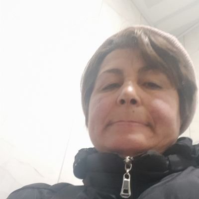 Allah var diyorlar ama gördüm diyen yok.
Din var diyorlar ama uyan yok.
Cennet, cehennem var diyorlar ama gidip dönen yok,