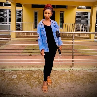 I am ADAEZE PRECIOUS,the Face behind my small and mighty brand parcel and Pine curations.we specialize on Baking cakes, pastries, suprises,gift Boxes,small chop