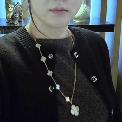 보석계 원석계 구경꾼. 주렁주렁 주얼리단