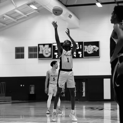 6’4 170 combo guard| 2 years of eligibility left| 3.4 GPA Mendocino College #1 #JucoProduct