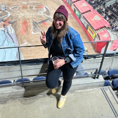 Floridian transplanted in the Intermountain West | I 🏋🏽♀️so I can eat more 🍩 | I don’t think humans should live forever or go to Mars