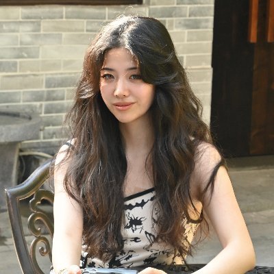 ericavaneee's profile picture. PhD @stanfordeng | BA @cc_columbia