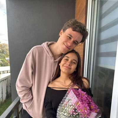 DiegoMedina3332's profile picture. ✝️