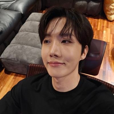 jennyfer1423021's profile picture. 💜