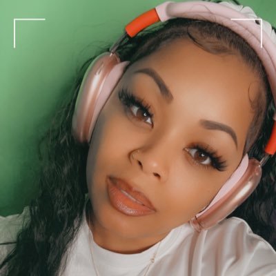 Business Accounts - @DoIttMiaaaa 👻 - xxBaddhabbitxx