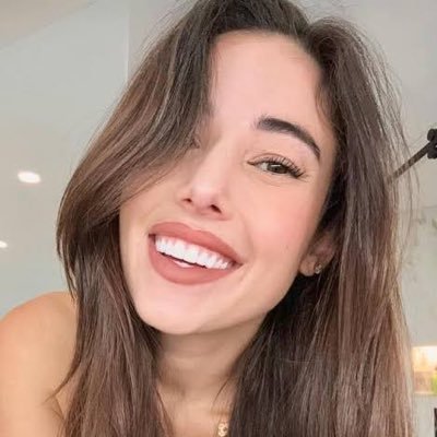 alexa83972's profile picture. 