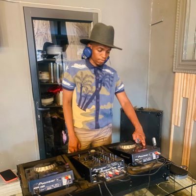 NevilleMolusi's profile picture. 