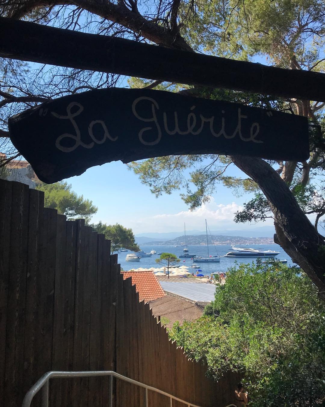 Clausyt183282's profile picture. 