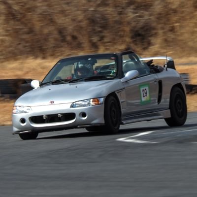 茨城県のとある田舎に生息中の車、バイク、アニメが好きなオタク(´・ω・`)
ビートと忍者はイイゾォ~