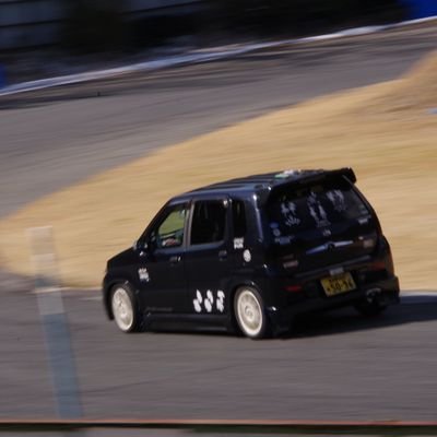 ゲーム、アニメ、Vの者(ホロ)、車で構成されてる生物
車:スズキKeiワークスHN22S(産廃これくしょん がべーじすたいる)
※無言フォローします&フォロー返し遅いです※