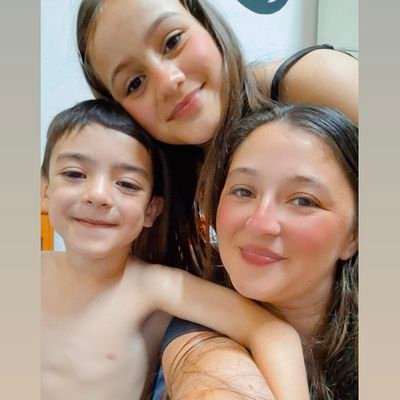 LeiiFranciscon's profile picture. Mama de Delfi, Basti y Fili ❤
BUENA CHICA, DE CORAZON MUY FUERTE Y ALMA SALVAJE 🌈
Hija de un hermoso ángel, Mamá ✨🪽