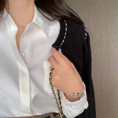 KhwalaMoha52674's profile picture. دللنّـي ياابي أمامهم 
 فأنا اعـَشق نظرآت الحقد بـعُـيونهُم 😌💙