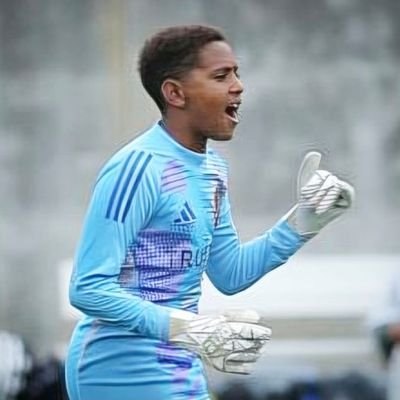 SebastianBellGK's profile picture. 2012 Goalkeeper #91 |
@AcademyATLUTD
🇺🇸 🇨🇺