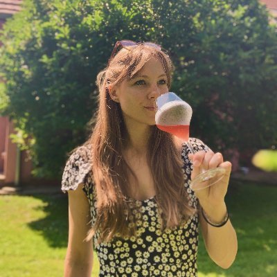Une nouvelle façon de déguster le vin 🍷 Une consommation raisonnée et responsable grâce à la demi-bouteille (37,5 cl) de vin 🍾 VINAdemi votre nouveau partenai