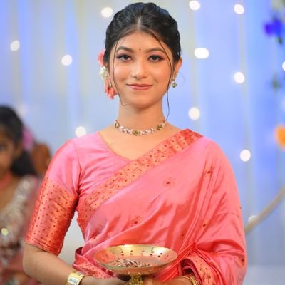 JumiDevi62077's profile picture. 