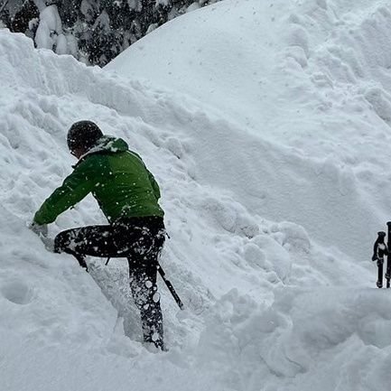 oktombo52's profile picture. いつまでもティーンエイジャー

インスタ　https://t.co/l77J5iwdoz

登山/mtg　pauper/野球
/バファローズ/モータースポーツ　元探検部