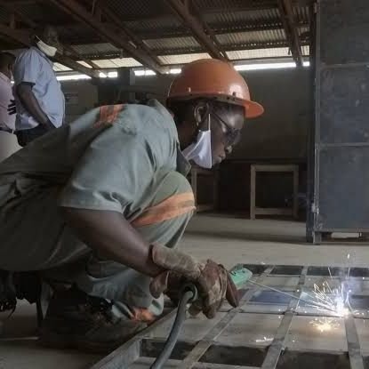 Liverpool, welding and metal fabrication. Activist, used car 🚙 agent. 🤦♂️