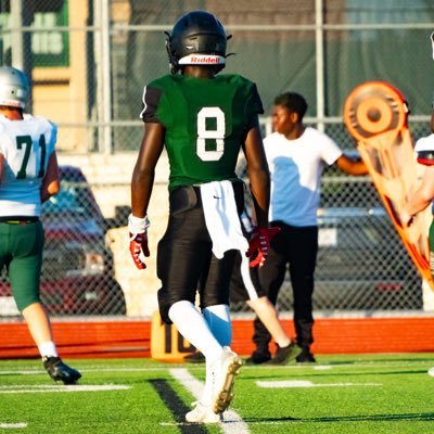 BraydenLy28's profile picture. Class of 28|Lake ridge|Mansfield Tx| 3.3 Gpa|5,9|175|ATH|40 4.5|6824568533| LB/KR