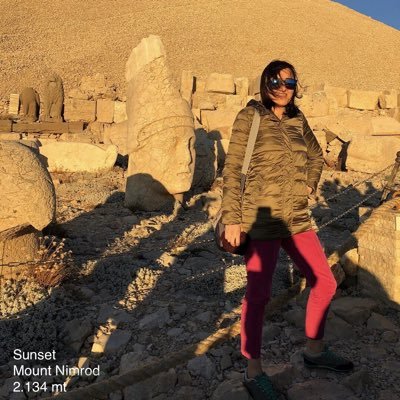 METU - M.Arch & MBA ____________________________ “Ne yaptığını bilenlere tüm dünya yol verirmiş.”