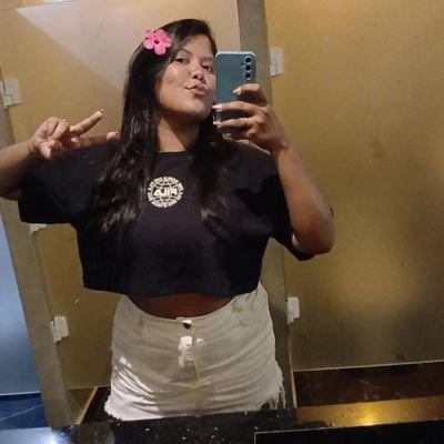 ❤️ Carioca, 28 anos 🖤
Somos livres como girassóis de Van Gogh 🎼