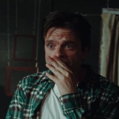 roomtonez's profile picture. I just really love film and music