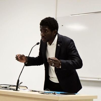 ObedMwilambwe's profile picture. Juriste 🇨🇵🇨🇩.