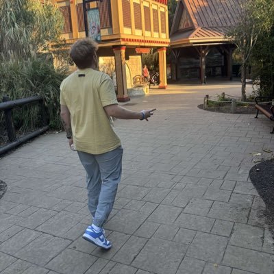 ian1k's profile picture. 