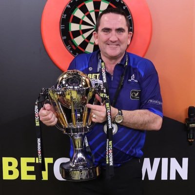 #cosmodarts #harlequinteamwear #edscologistics NRPromotions