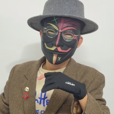 MeeGooBoo's profile picture. 被指危害GJ安全,我是一名00后程序员,在GitHub、YouTube上做技术分享,不到一个月,就遭受不明人士指控并派4~5人上门扣押断电断网,出门被跟随,被迫转行送外卖,给大家分享外卖小哥日常生活。如需购买钻石、铂金、黄金相关珠宝首饰,请加我微信:Aioa700