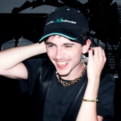 jinxlet_'s profile picture. YUNGBLUD&LINKINPARK&BMTH🖤 • a lot of Timothée Chalamet🩷🪽• „We don’t play games to escape reality”💫 • #BlackHeartsClub