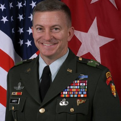 Lt. Gen. William. B. Garrett III⚔
Courage raises the blood of life to Crimson Splendor.