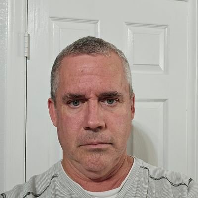 JosephVandiver3's profile picture. Happily married with 3 kids. 
Don't be surprised if I don't get back to you via DM. No investment/ financial advice, no crypto either.