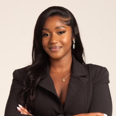 NinteEsmiralda's profile picture. Bachelor of Law & Criminal Justice🎓🇬🇼 和平愛謙卑.