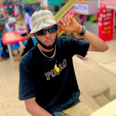 Phone & Gadget Vendor📱iSell• iBuy• iSwap• iRepair• 🤝 Techie🧑💻 Random Tweet ♻️ CR7 🐐 @Manutd GGMU❤️🔥 Business Account @Its_WealthTech