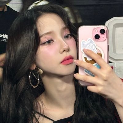貧乏昼職芸人 👩🏻💻済▷▶︎🇯🇵埋没×3→全切開、下眼瞼脱脂 ¦ DT中▷▶︎🇰🇷鼻フル¦検討▷▶︎ 🇰🇷輪郭3点→切開リフト