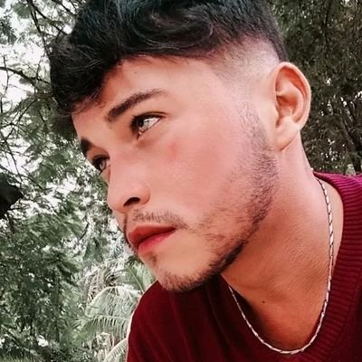 🫶#Swiftie, #kenini, #yerilover🫶,En un mundo de letras los locos son los más cuerdos.