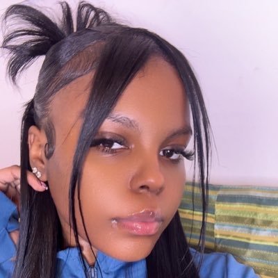 therealhirah1's profile picture. Philly lash tech @lashesbysyr ig @1syr.__