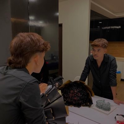 ixkkndr's profile picture. damn