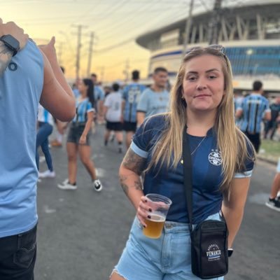 Gremista, apaixonada por futebol e doguinhos 🐶🤍✨🇪🇪