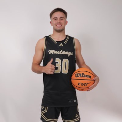 Follower of Christ ✞ | @SMSUMustangsMBB | Ephesians 2:8 | #forfeek