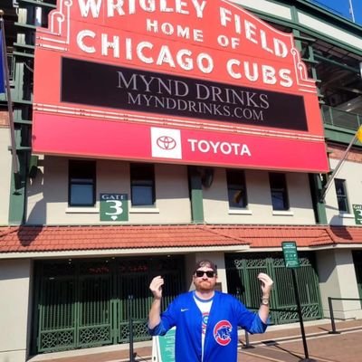 Film Stuff, Gambling & Sports. Go Cubs, Go Bears, Go Blackhawks & Go Bulls! 🐻⬇️🇮🇪 SAG-AFTRA Member since 2010