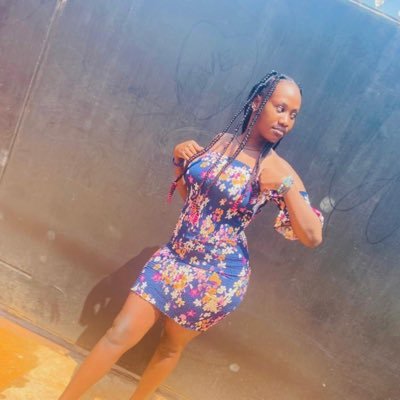 KukundaLindsay's profile picture. Love me or hate me🖤👅 Both are in MA favour👄 If u love me I'll always be in ur hrt💙 If u hate me I'll always be in ur mind☠️😹
