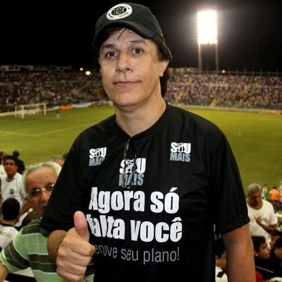 Misto com M maiúsculo. Nascido na Terra da Garoa e acolhido pela Terra da Luz. São Paulo, Ceará, Arsenal, Thunder. Primo do Tom Cavalcante.