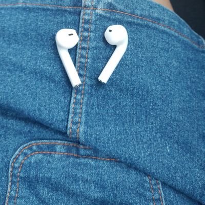 feaarlesssss's profile picture. english literature unud'25