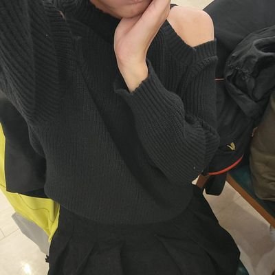 《專屬於拾參姊姊的天使騎士長aka傲嬌老婆小雌兔》雨さんのプロフィール画像