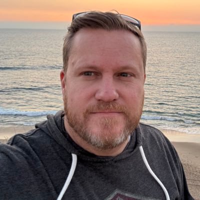 Ex-TV met (@WeatherWorldPSU @WHIZnewscom @DCnewsnow @wbrewyou @wnep) turned Comms Director & 25-year multi-sport official. Tweets are snarky & my opinion only