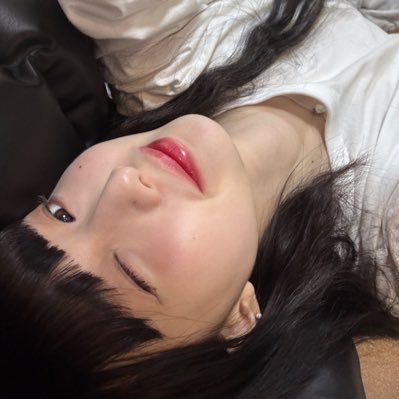 yj14hj's profile picture. 